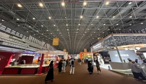 Foto-2204-Pameran-di-Hainan-China-14775347999391380983